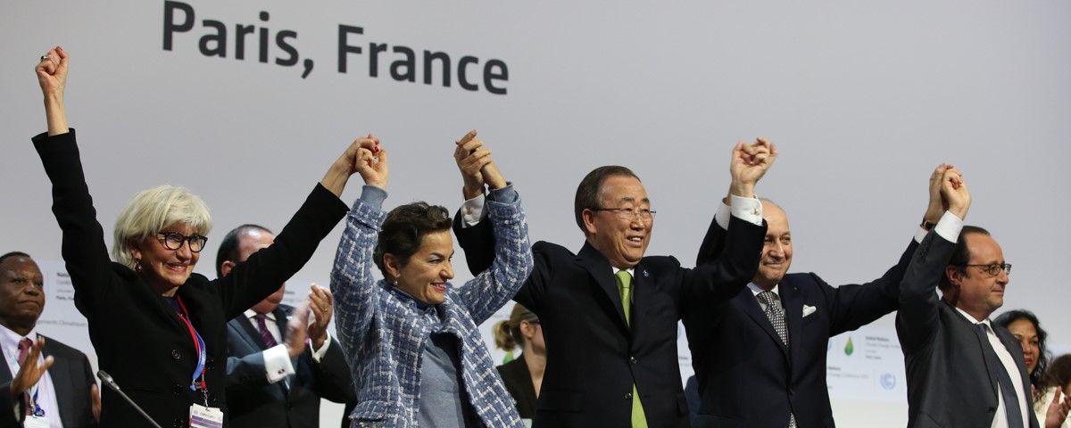 Die Einigung auf das 1,5°C 2015 in Paris wurde als riesiger Durchbruch gefeiert. Bedarf es eines „Paris-Moments“ bei der CBD-COP15 in Montreal? Bild: IISD/ENB
Themenspezial: Braucht die Welt ein 1,5°C-Ziel in der Biodiversitätspolitik?